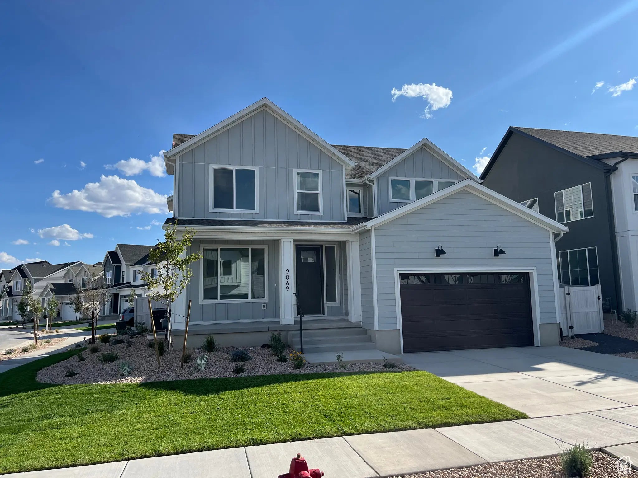 Photo of Listing #2111406