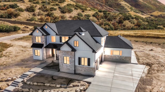 318 E Mapleton Estates Dr, Mapleton