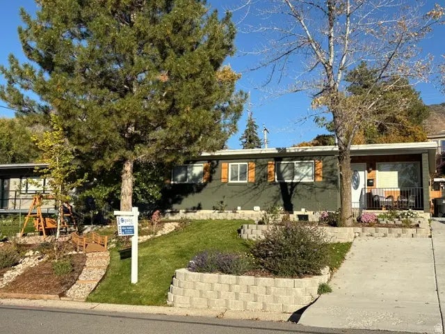 4085 S Olympic Way, Holladay