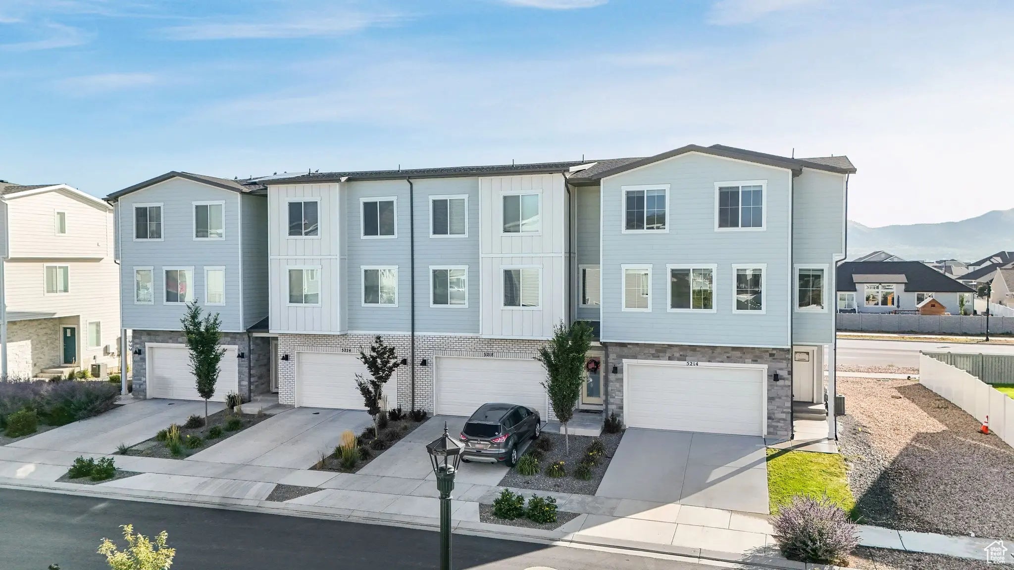 Photo of Listing #2112619