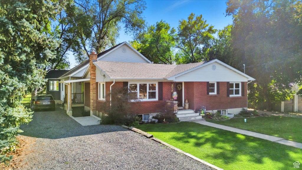 164 E 200 S, Hyde Park