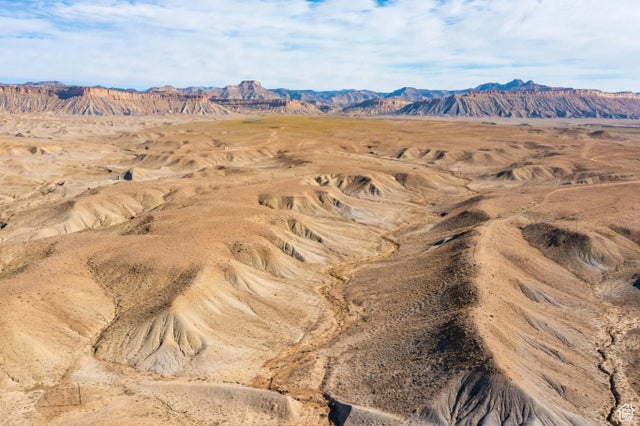 613 Acres Cr 223, Thompson