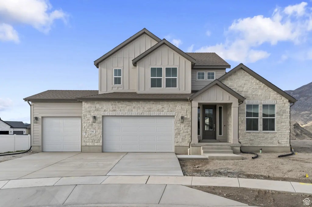 1362 W Valley Dr, Lindon