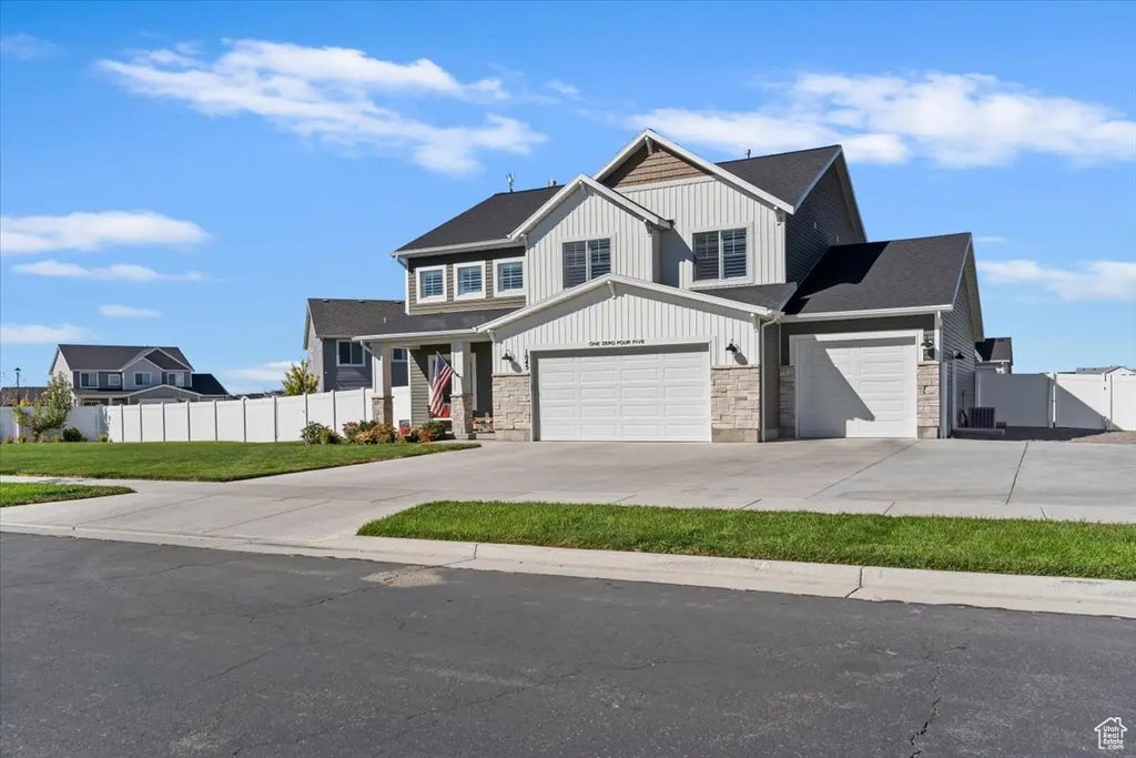 1045 W 2400 S, Nibley