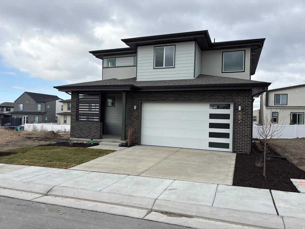 257 E Water Mill Way 211, Midvale