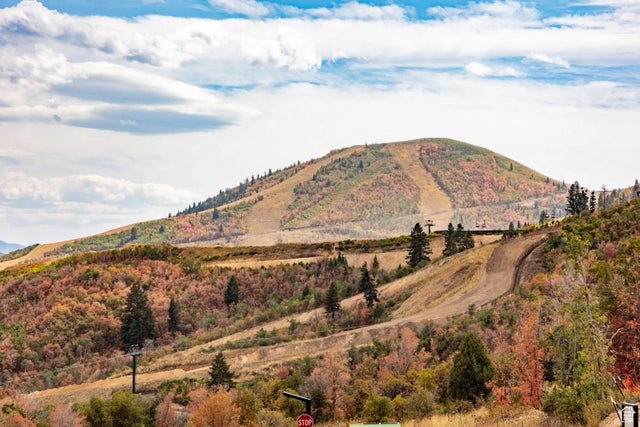 2421 W Sonder Way E-22, Park City