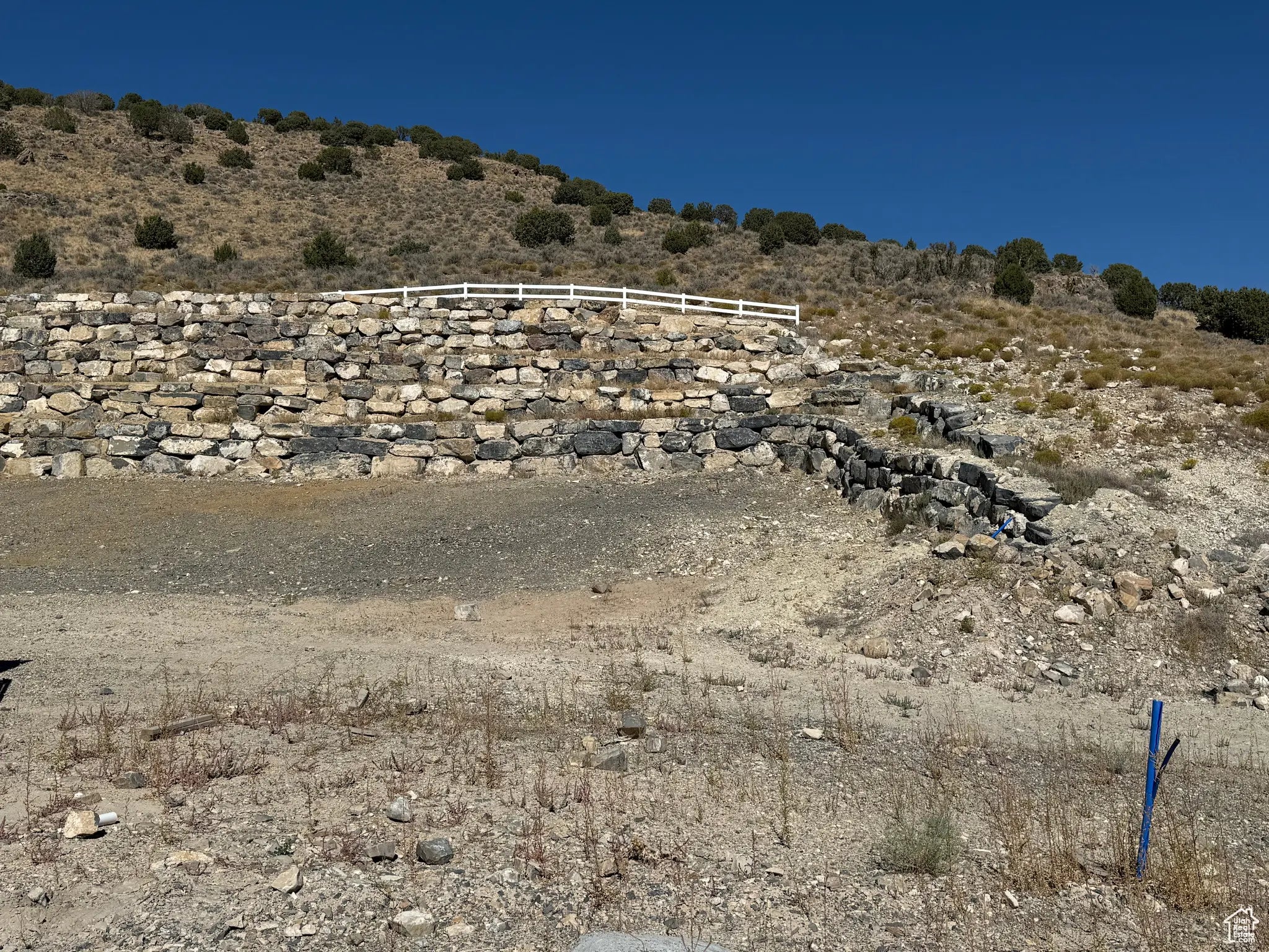 Photo of Listing #2114655