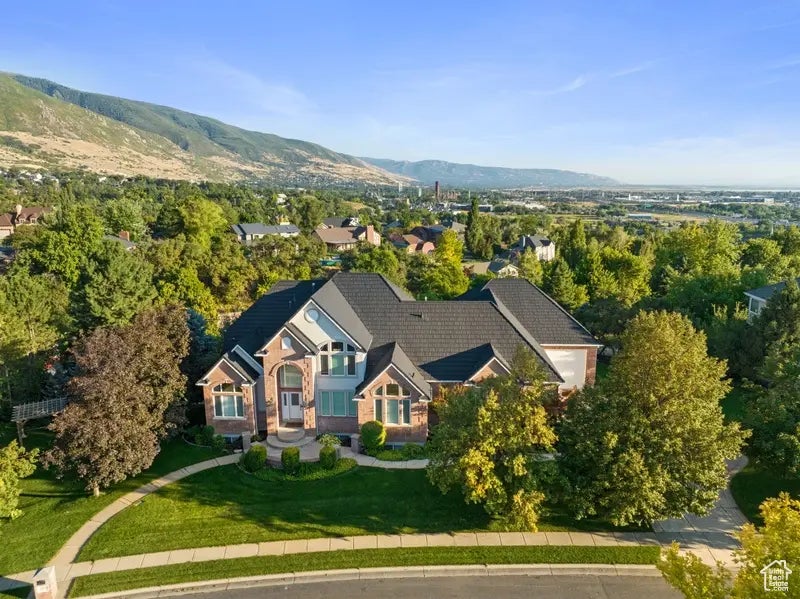 643 W Ridgewood Cir, Farmington