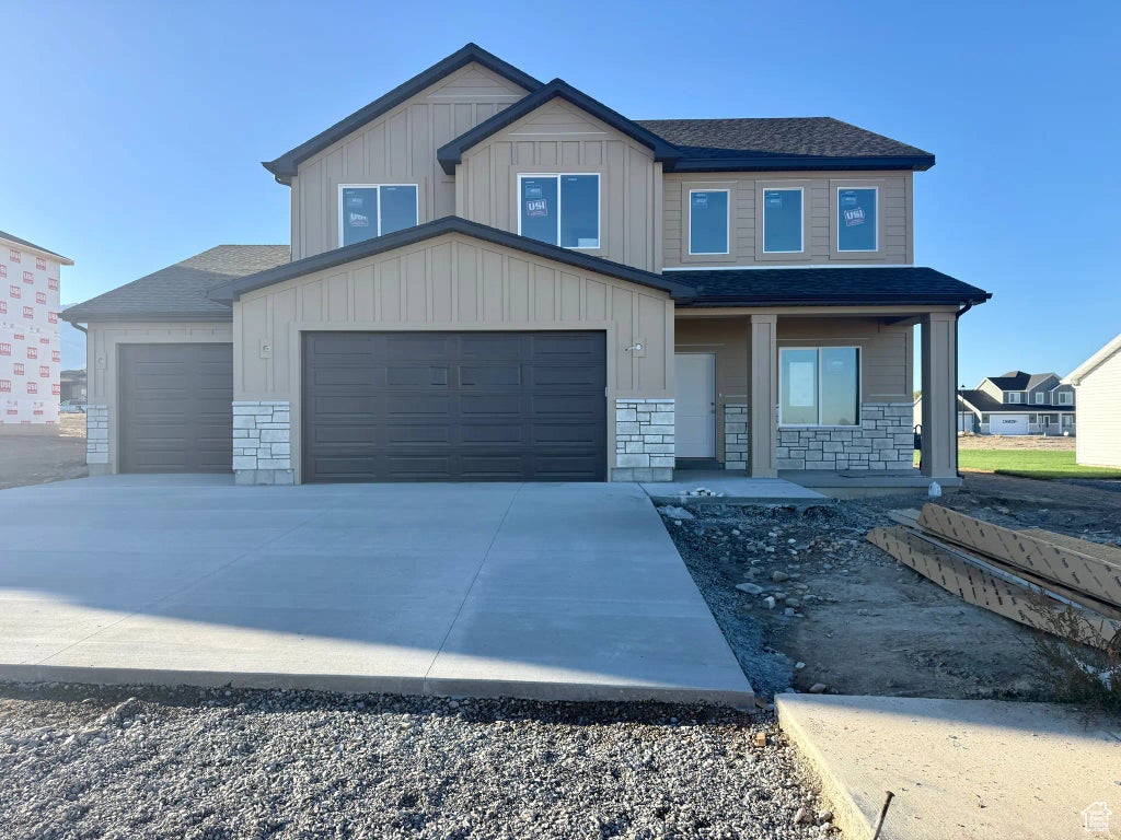 684 E 2475 N, North Logan