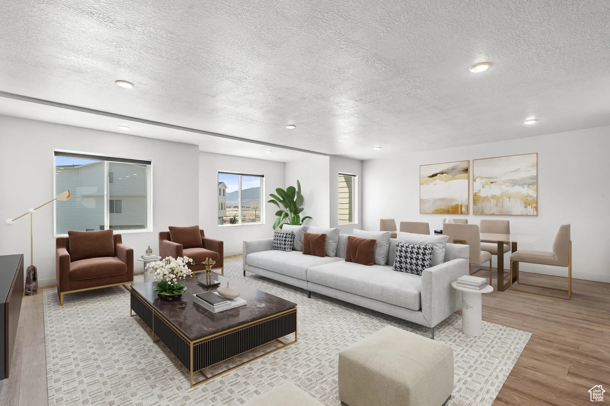 Photo of Listing #2115310