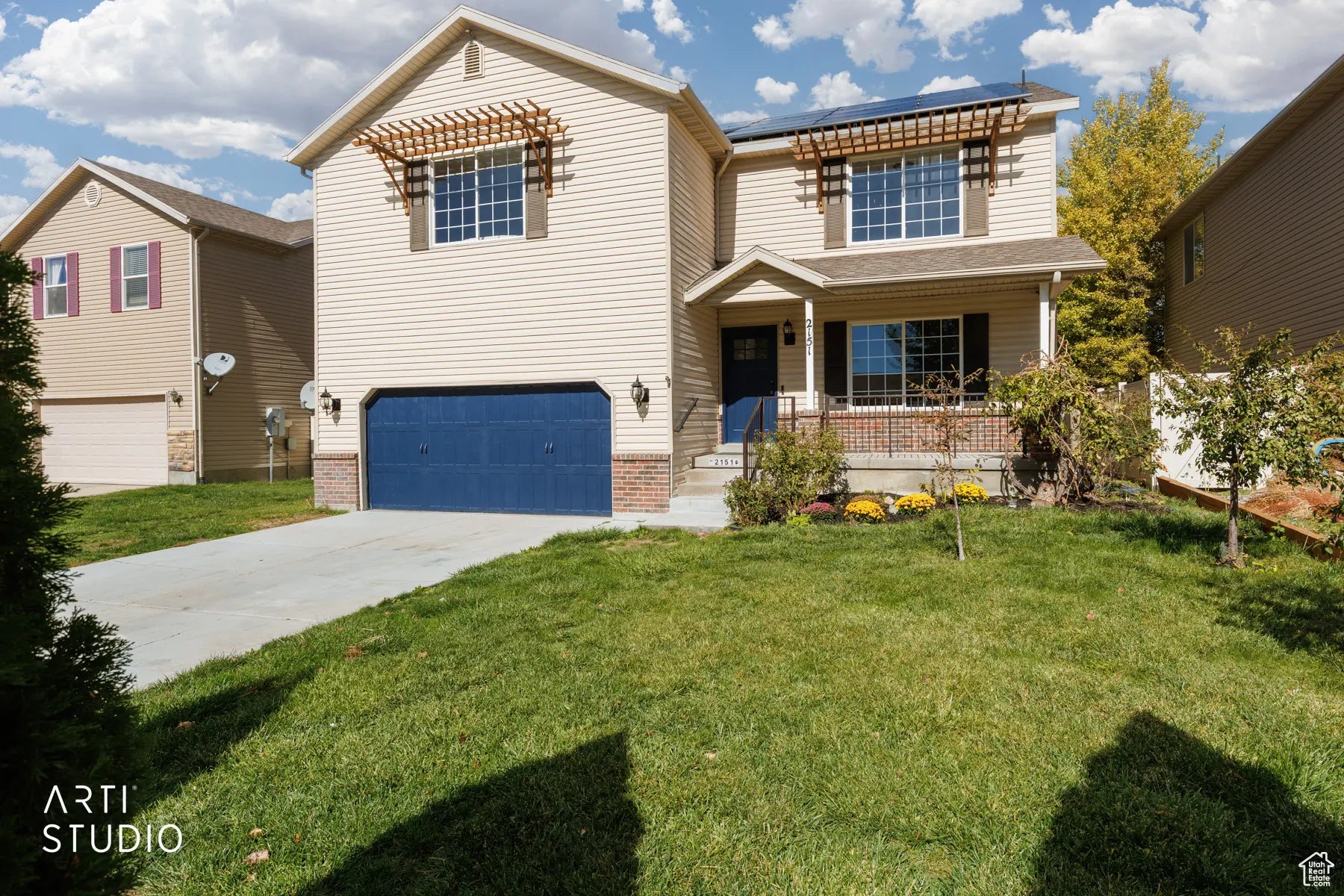 Photo of Listing #2116033