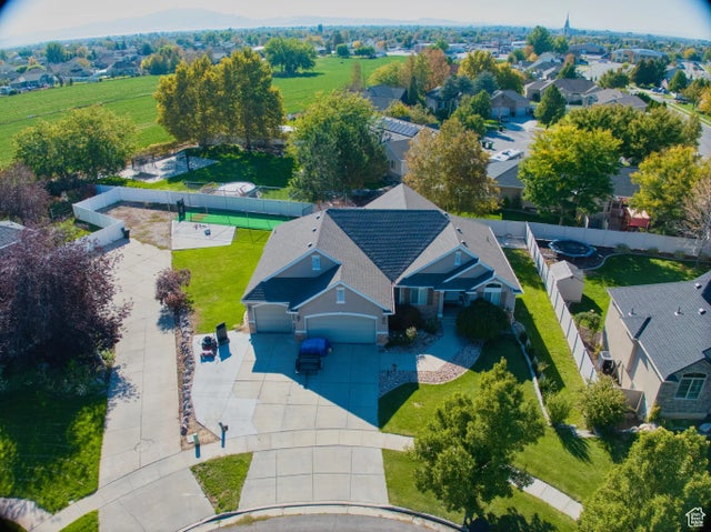 916 S 1760 W, Syracuse