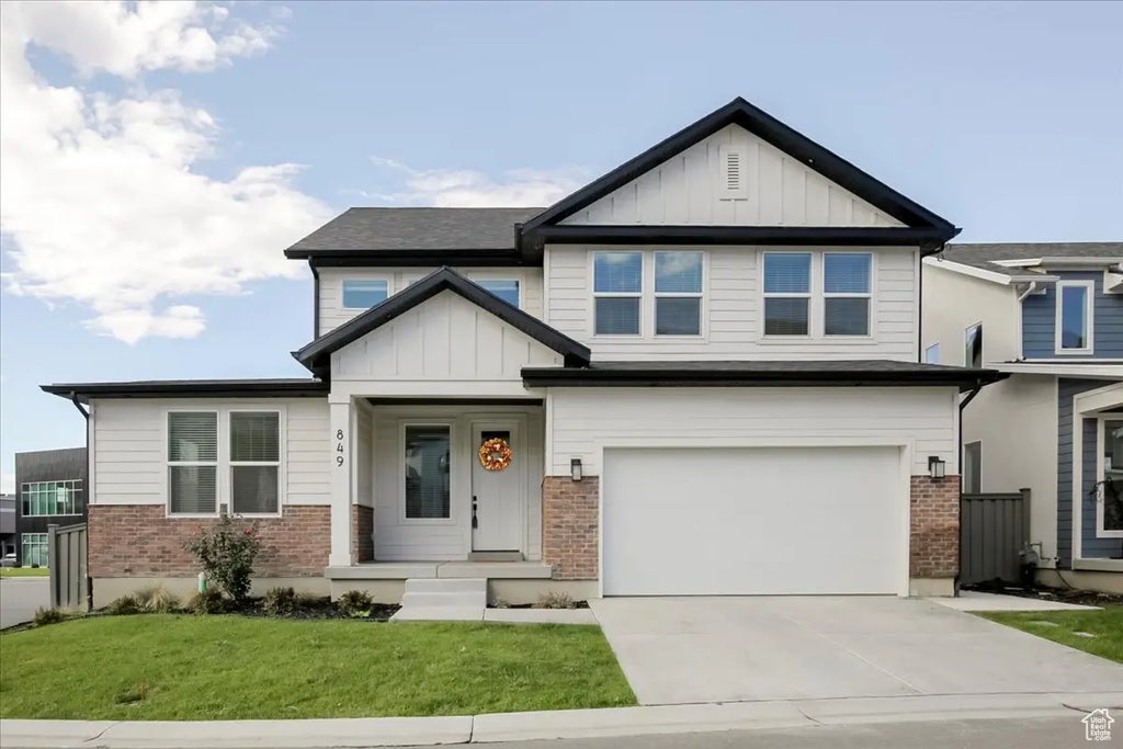 849 N Evelyn St W, Farmington