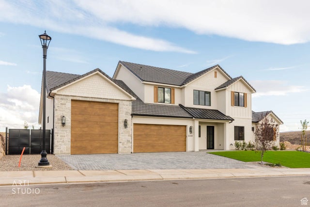 2221 S Carabiner Way, St. George