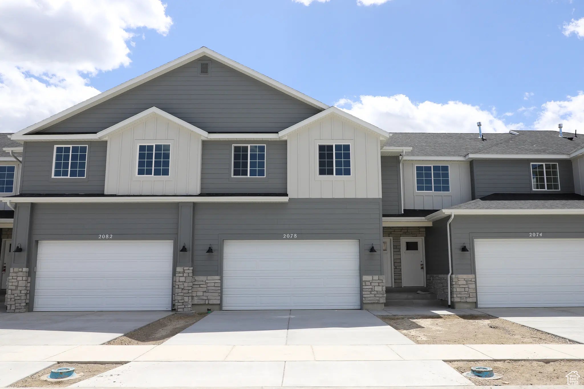 Photo of Listing #2117000