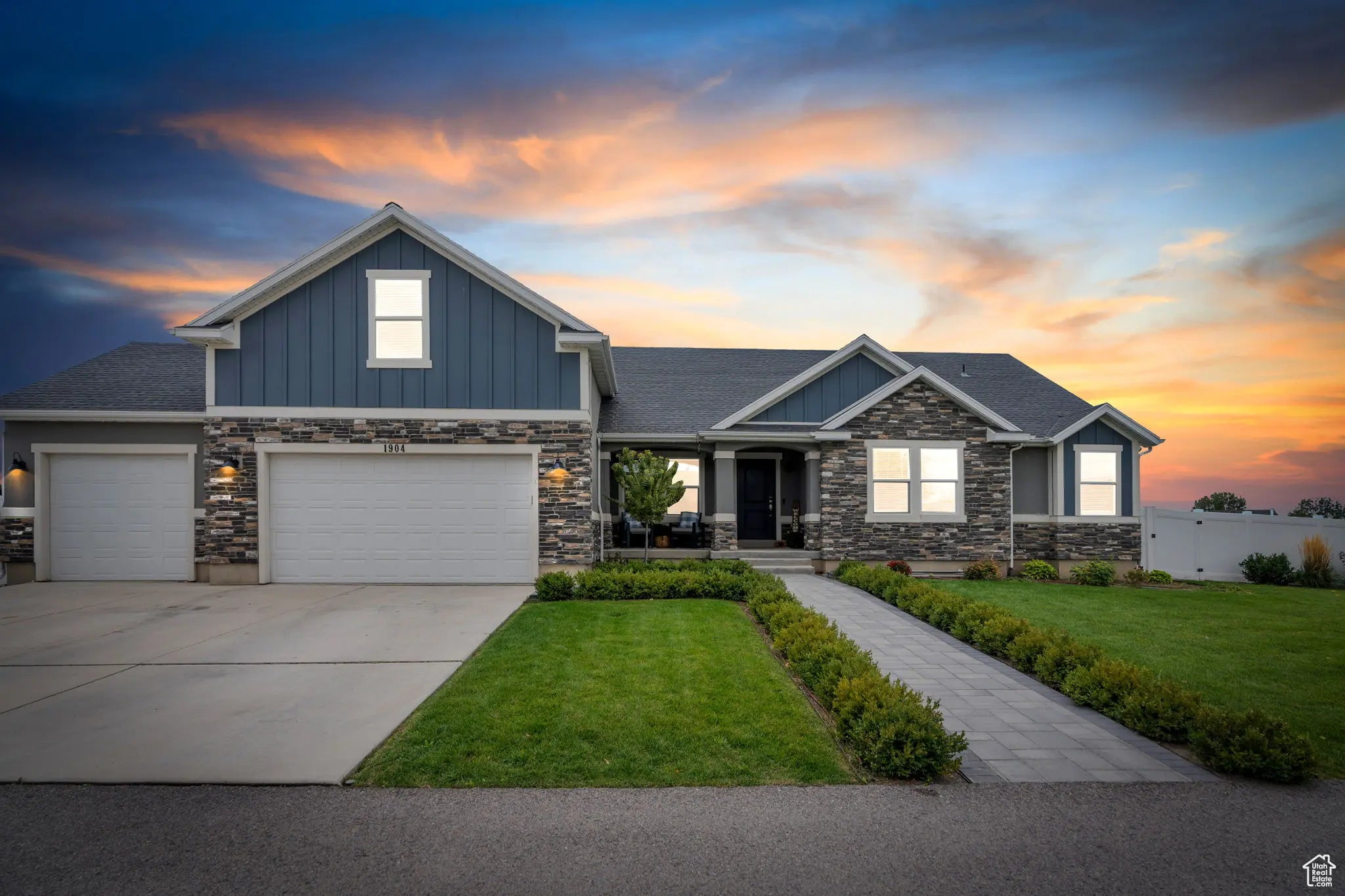 Photo of Listing #2117010