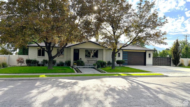 9837 S Jordan Ridge Rd W, South Jordan