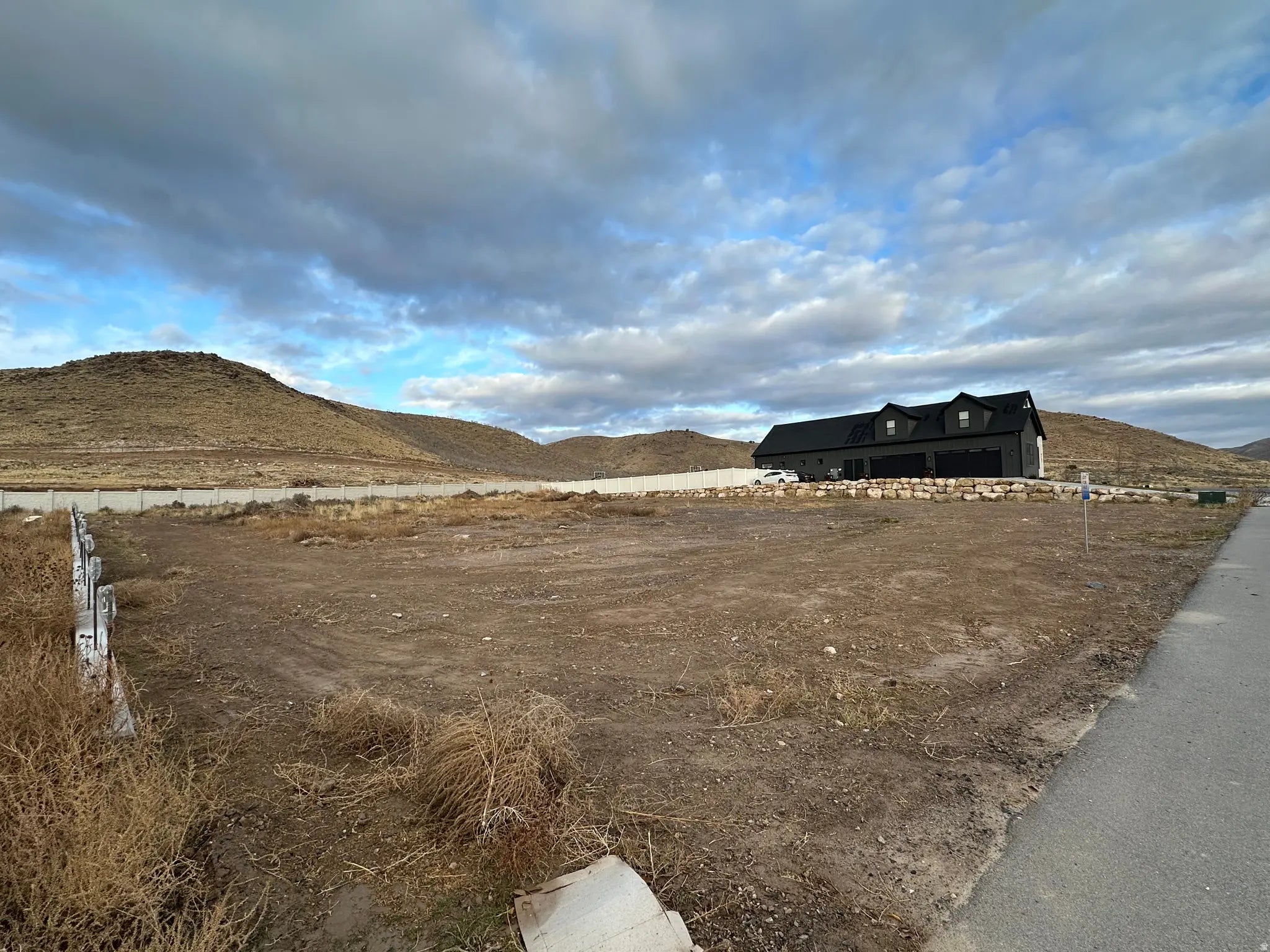 Photo of Listing #2118127