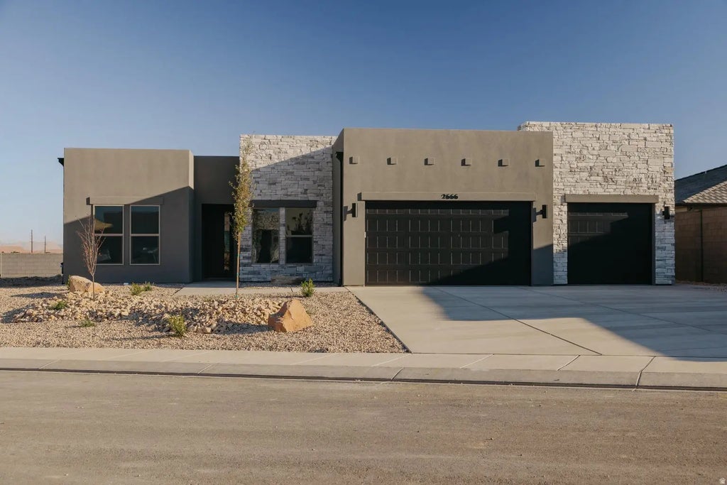 2666 W Venice Ln 40, St. George