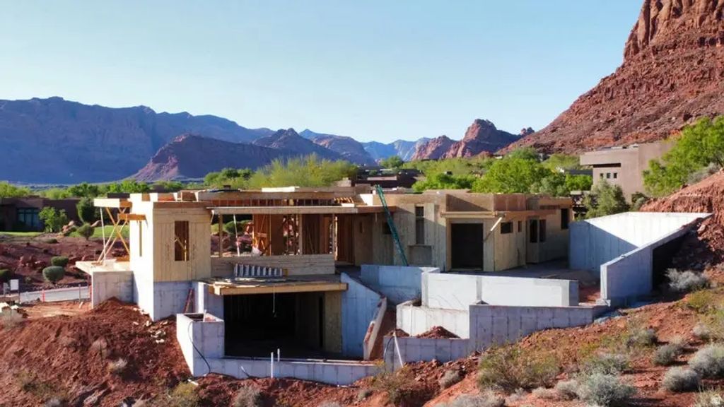 2111 W Magatsu, St. George