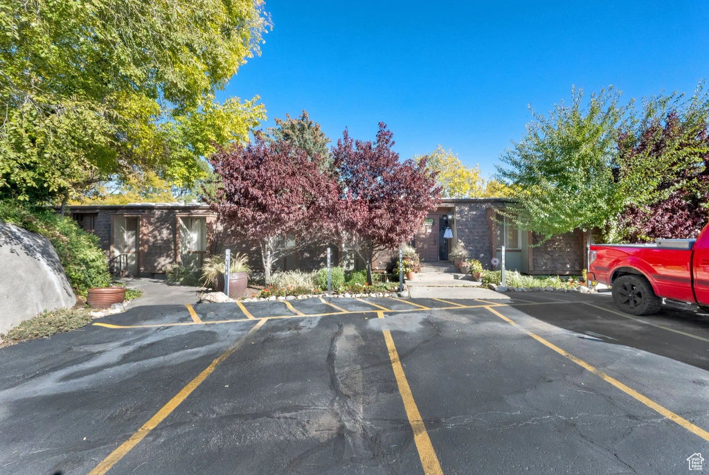 5519 S Willow Ln C, Murray