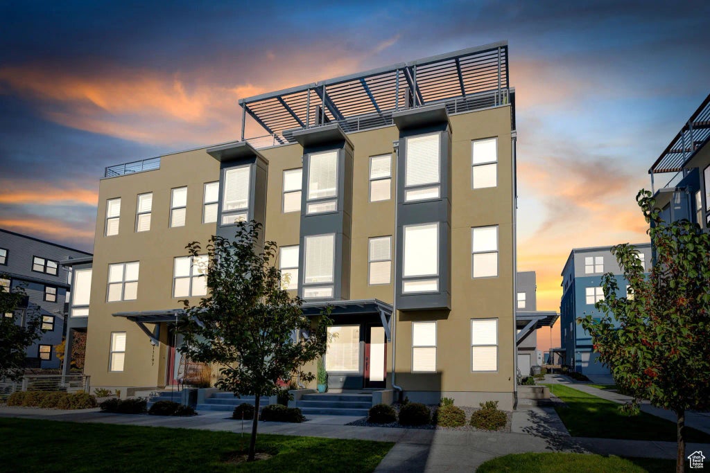 11201 S Freestone Rd W 474, South Jordan