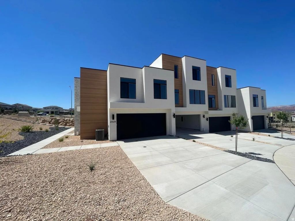2828 W Silver Cholla Ln 53, St. George