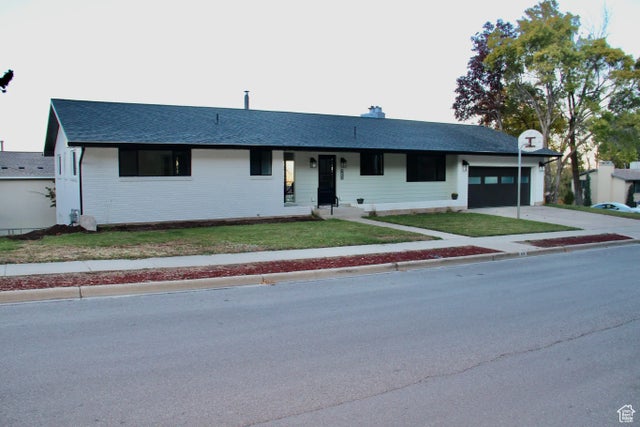 610 S 800 E, Centerville