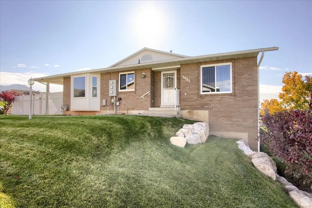 5643 S 1060 E, South Ogden