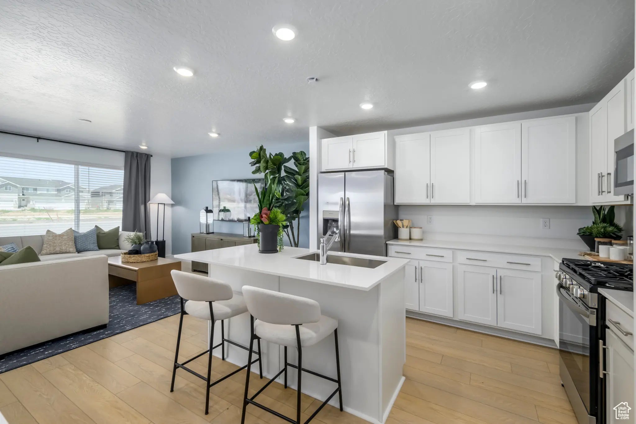 Photo of Listing #2119581