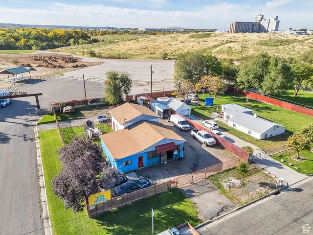 513 W Lake St, Ogden