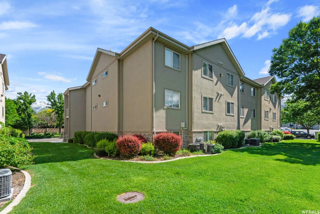 1963 N Canyon Rd 105, Provo