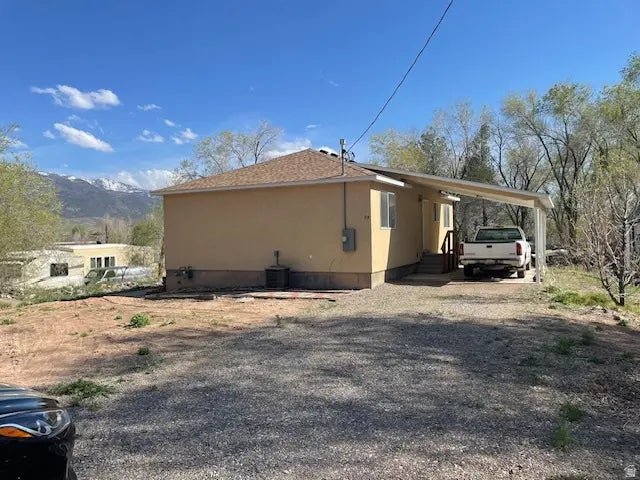 65 W 300 N, Elsinore