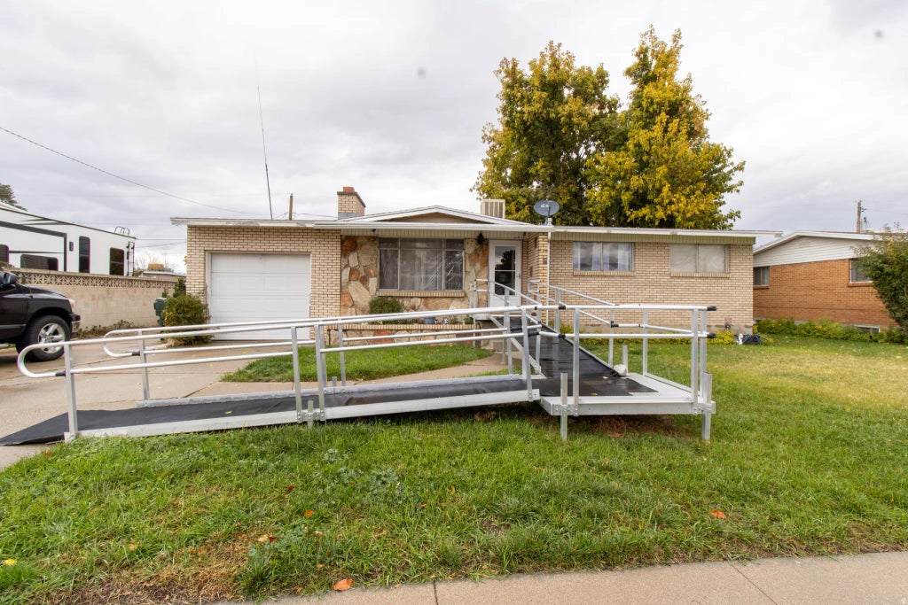 3268 W Valley Home Ave, West Valley City