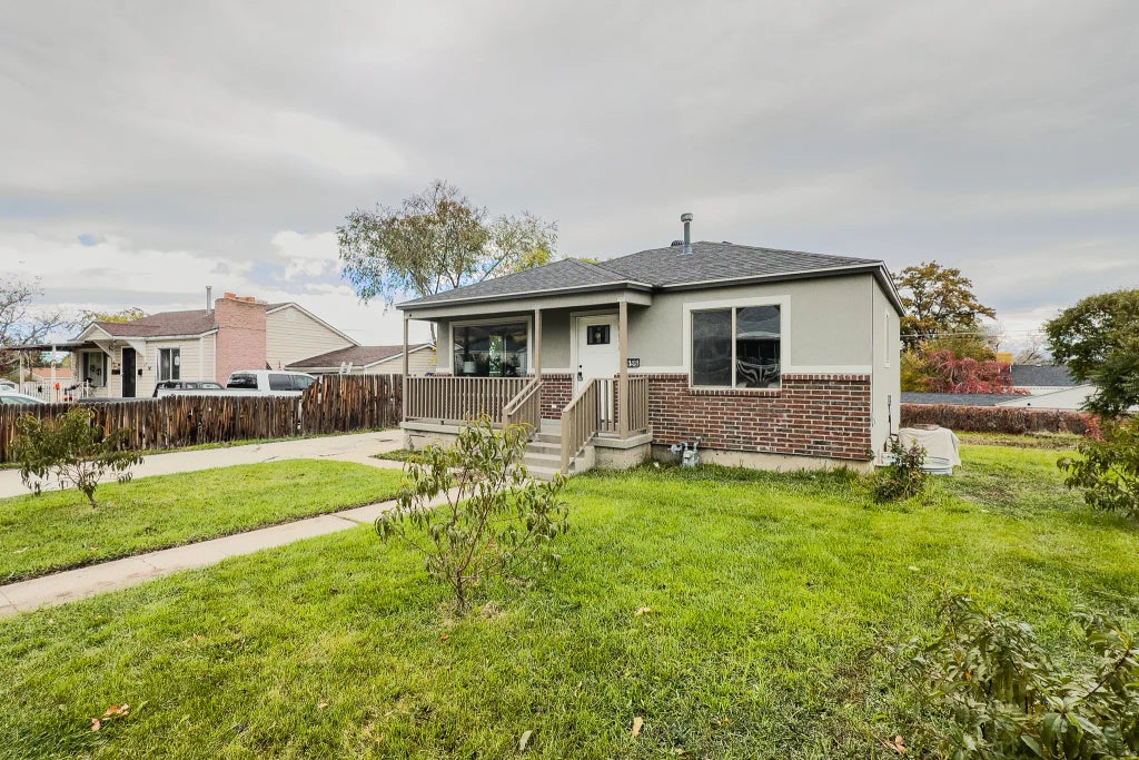 8696 W Helen Dr S, Magna