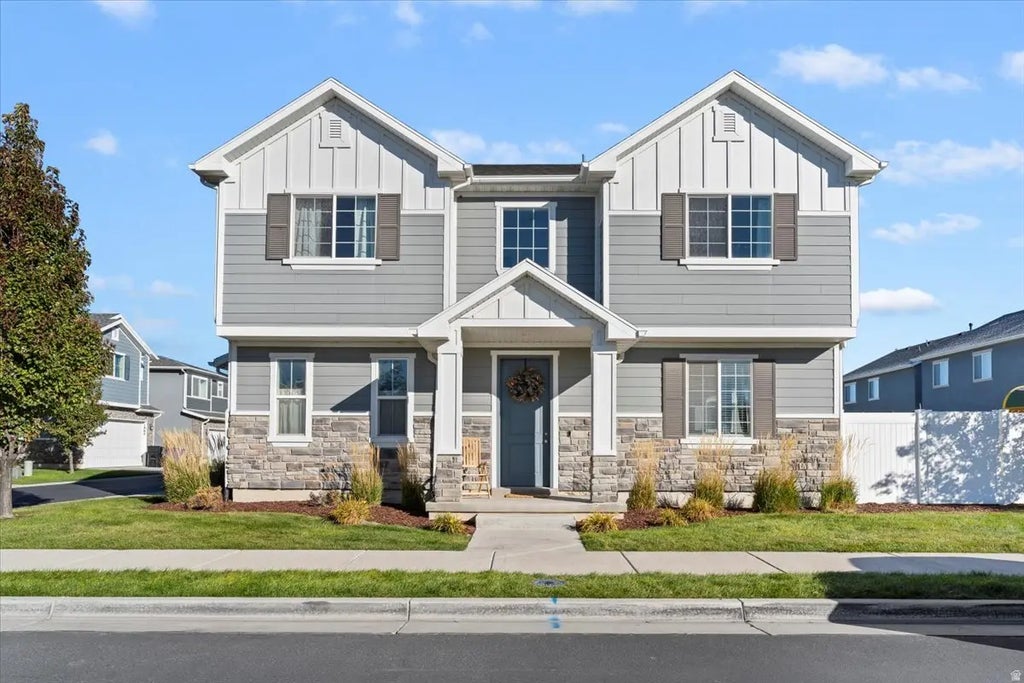 1842 W Parkview Dr, Syracuse