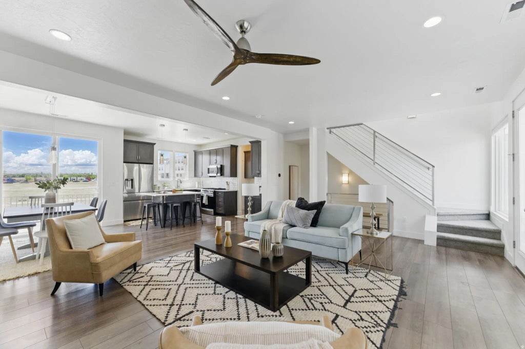 11398 Lake Run Rd, South Jordan