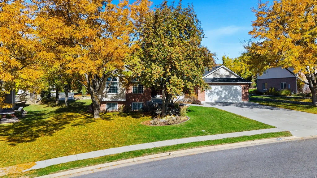 1383 Mt Logan Loop, Logan