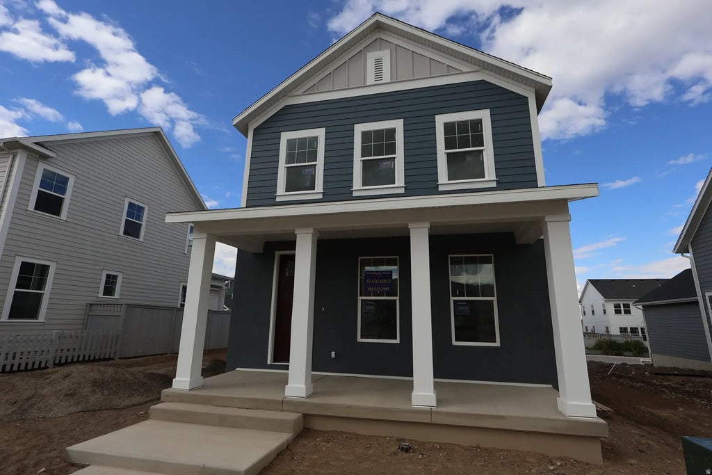 892 W Caroline Dr S, Saratoga Springs