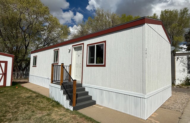 241 Freemont Way, Layton