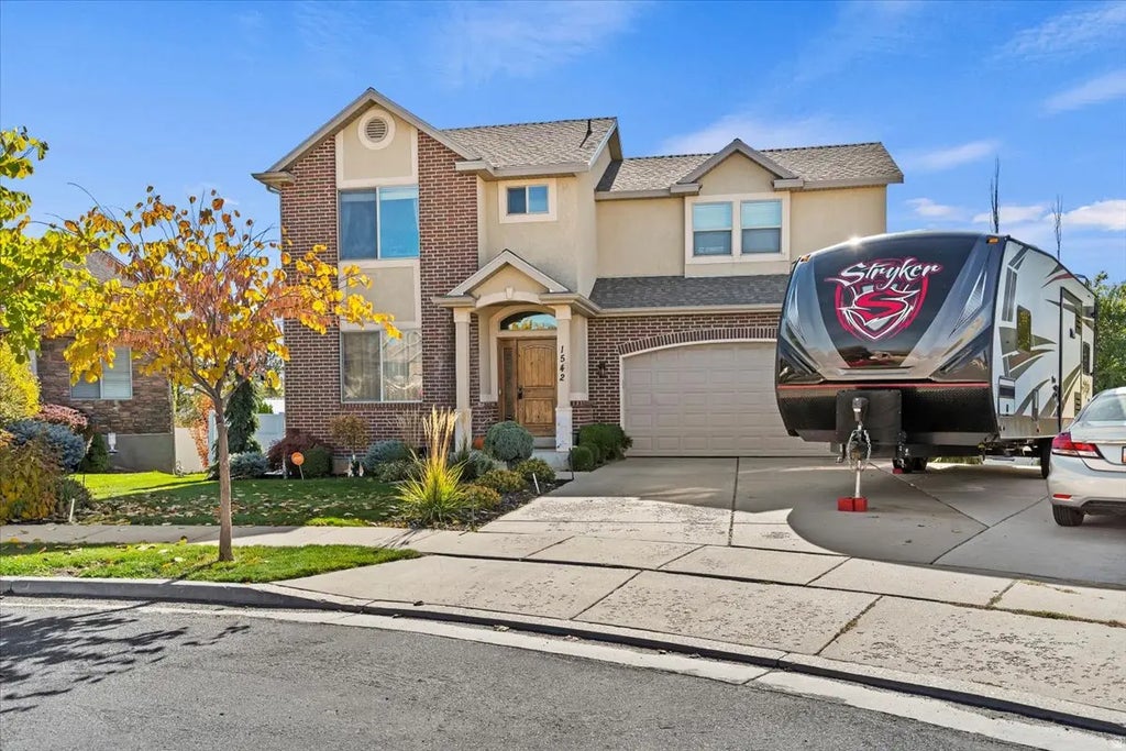 1542 E 925 S, Clearfield