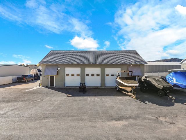 160 W 200 N, Garden City