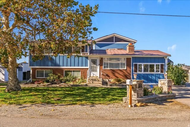 4111 S 5350 W, Hooper