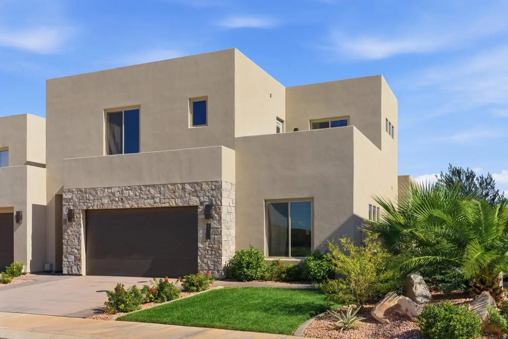 3209 S Dyami Vw, Hurricane