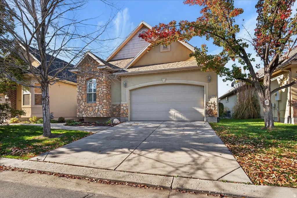 958 E Montana Vista Ln, Millcreek