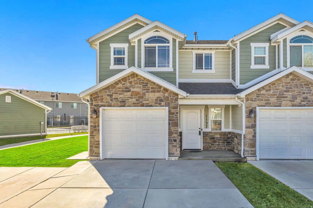 1137 W Excalibur Way S, West Haven