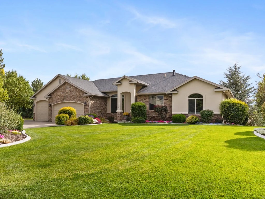 6399 W 10150 N, Highland