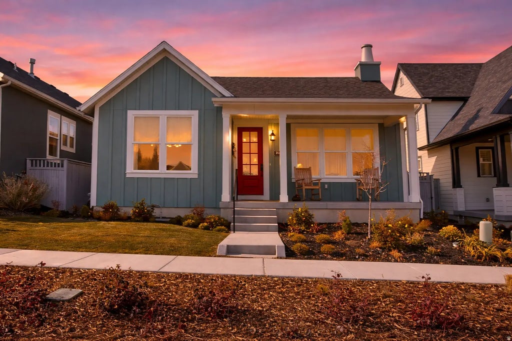 7047 W Swansea Rd S, South Jordan