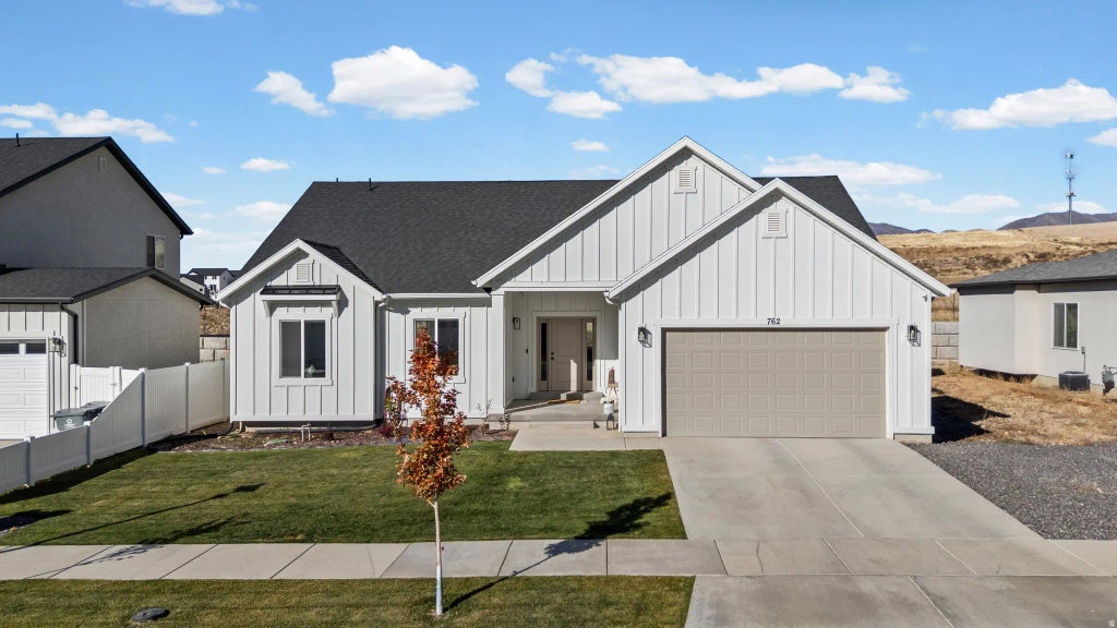 762 W Powderwood Ln, Mapleton