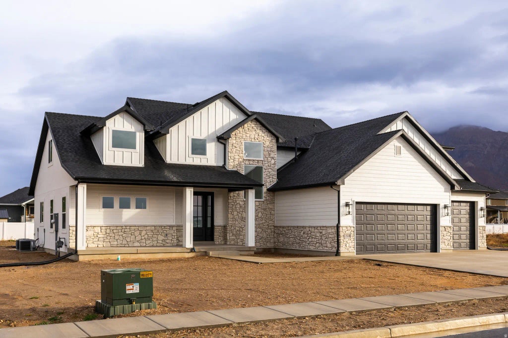 2508 W 3000 N, Farr West